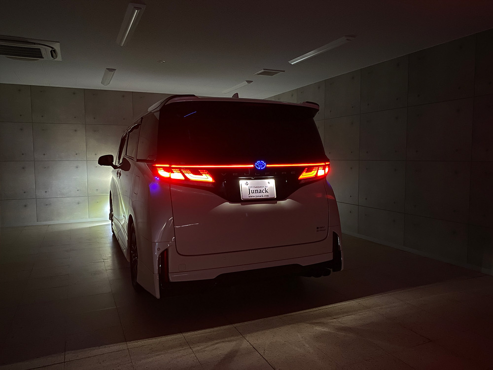 TOYOTA 40系アルファード/ヴェルファイア LEDイルミネーションカスタム